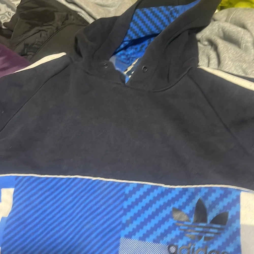 Adidas mens hoodie size M